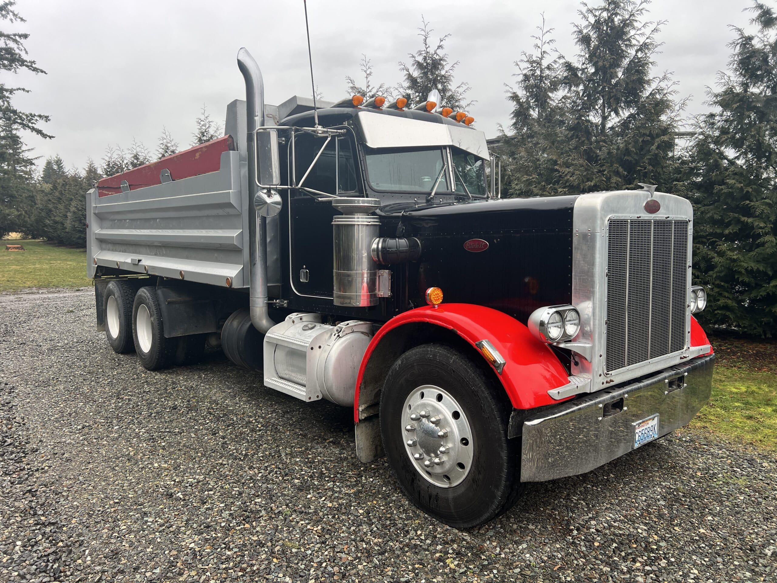 1981 PETERBILT 359 Dump Trucks for sale in Lynden, WA 98264